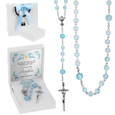 pudełko z niebieską kokardką